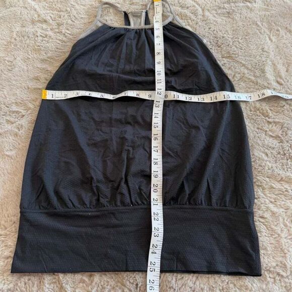 Lululemon Black Racerback Athletic‎ Tank Top built in Bra Gym Outdoor Size S - Picture 3 of 9